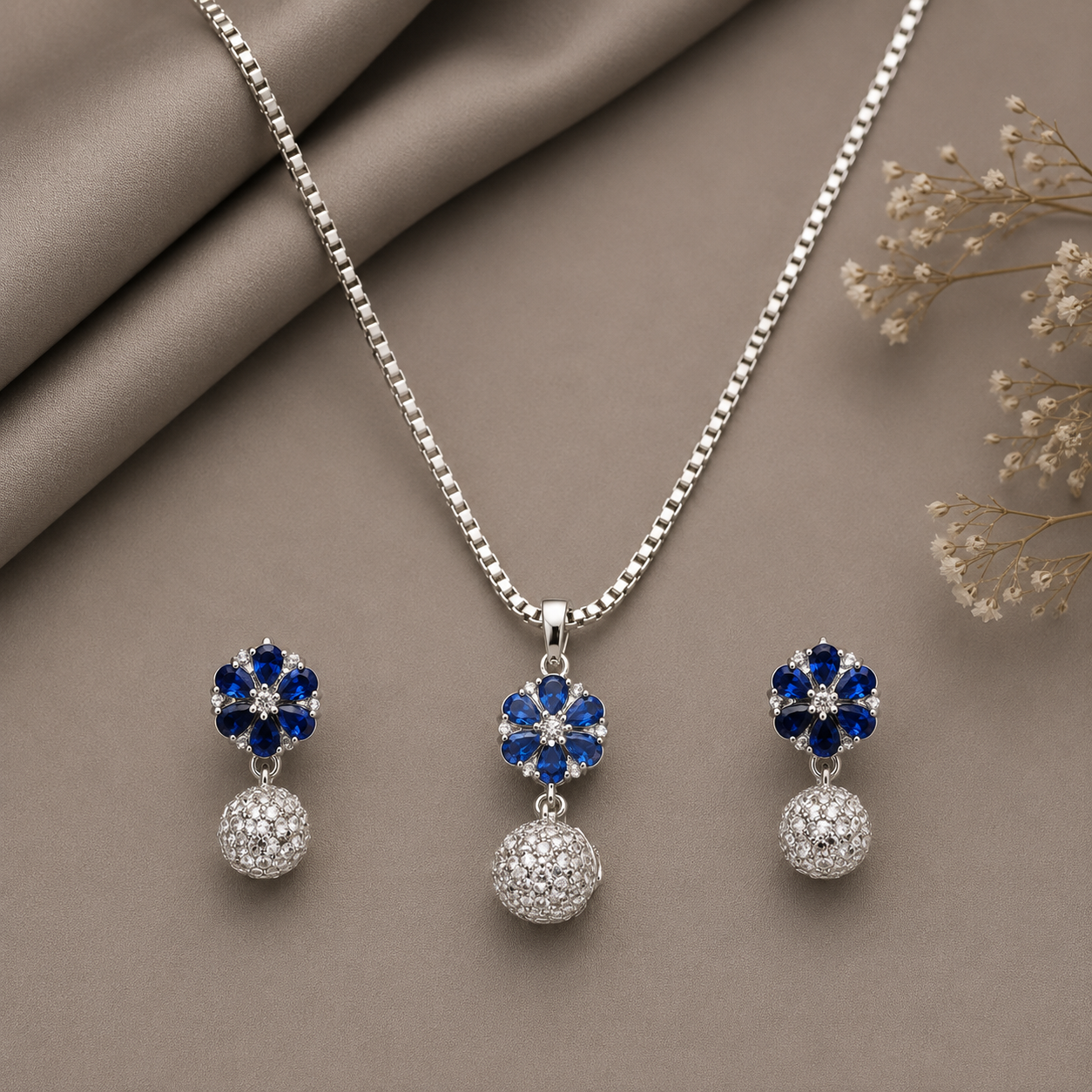 Royal Floral Pendant Set