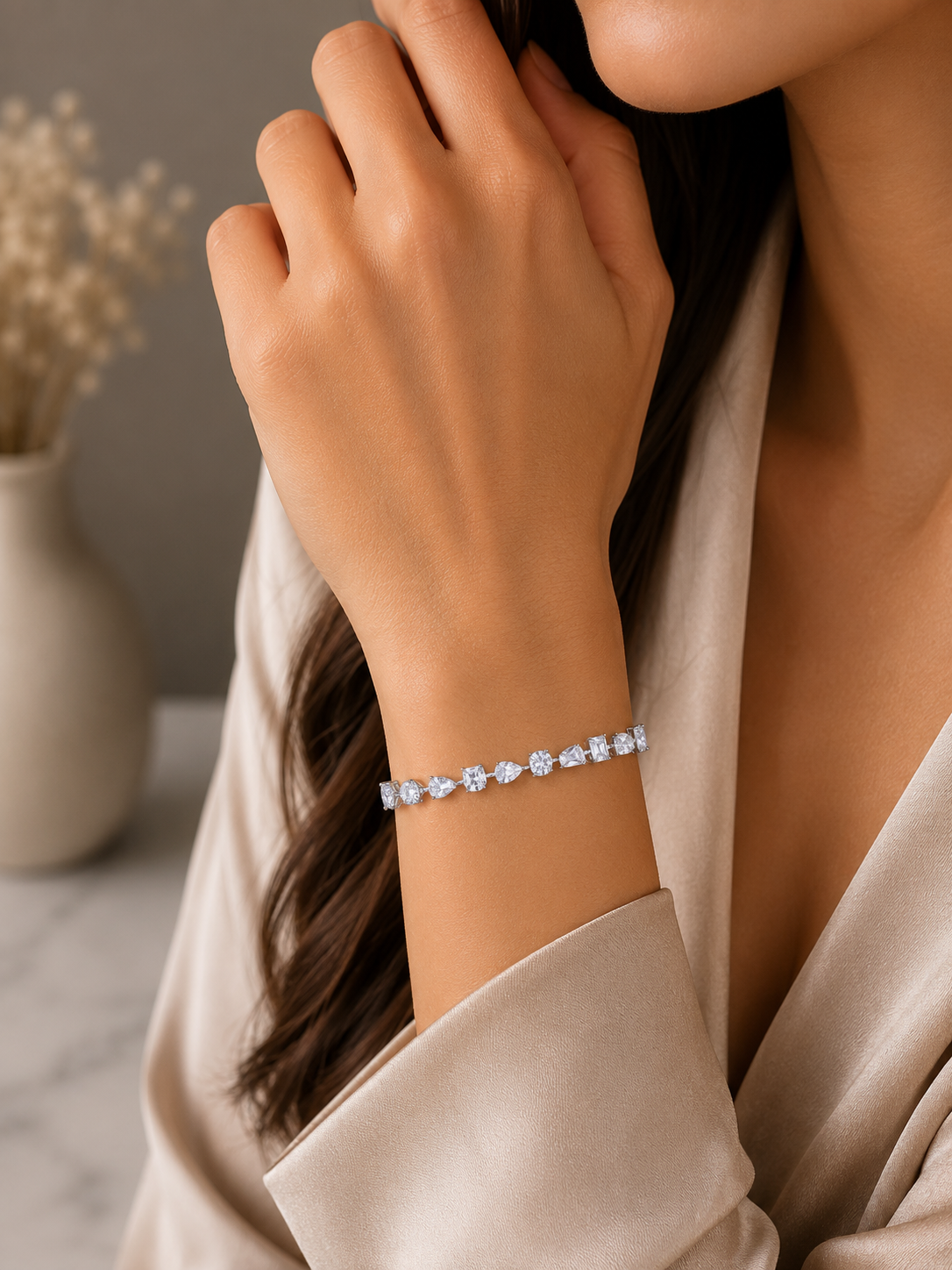 Elegant Mixed-Cut Crystal Bracelet