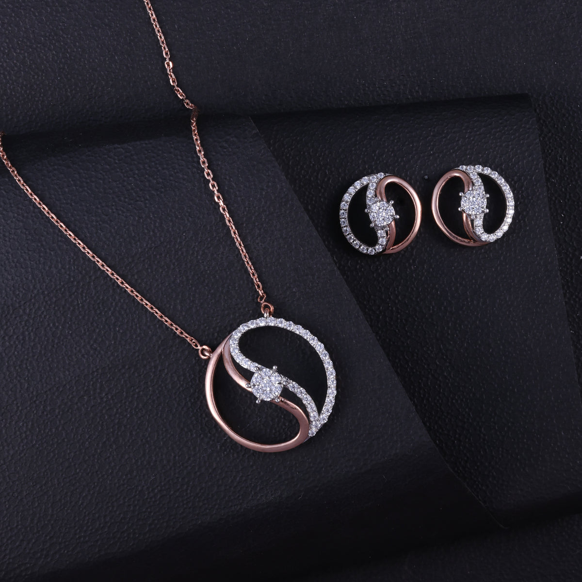 Rose Gold Infinity Loop Pendant Set