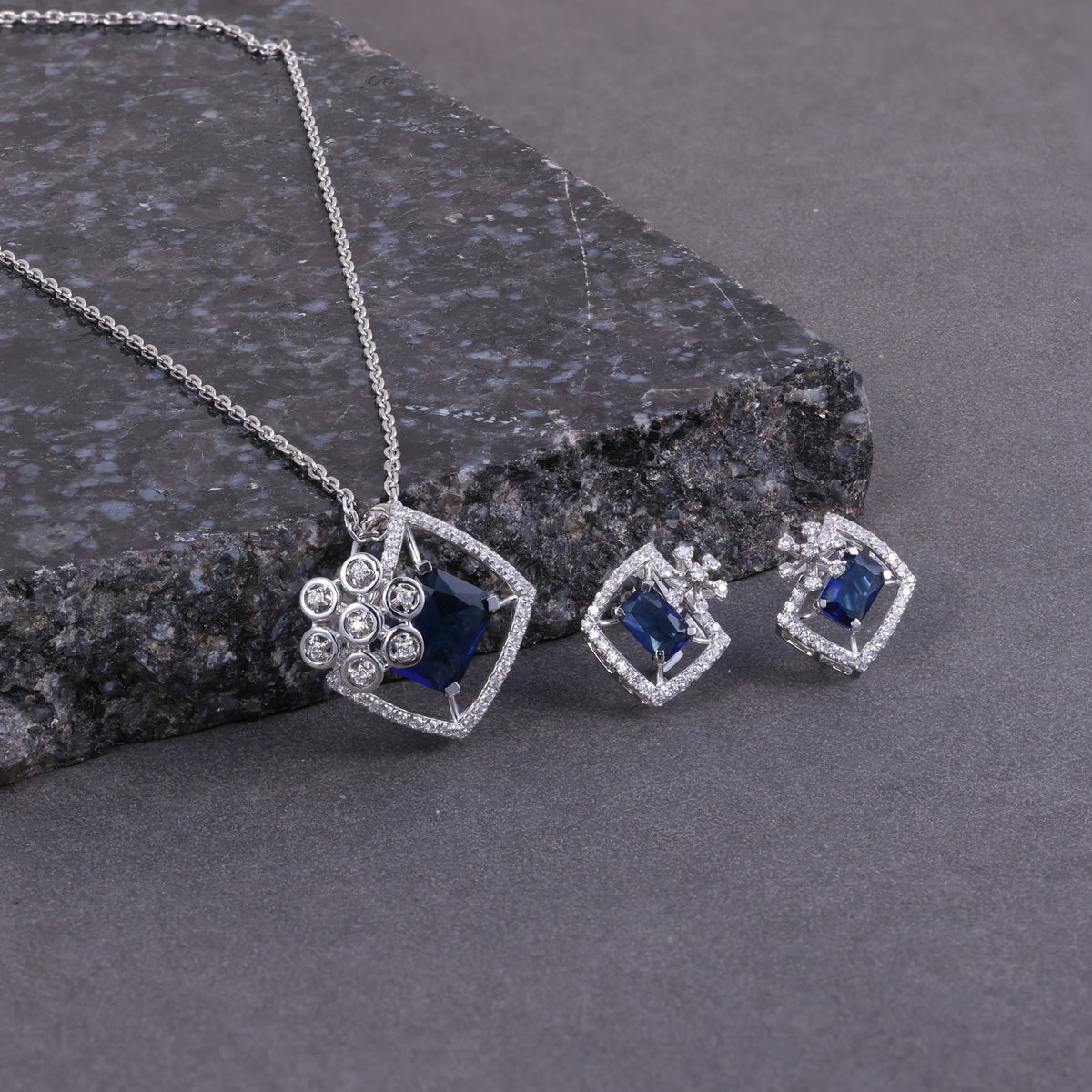 Royal Blue Crystal Pendant Set