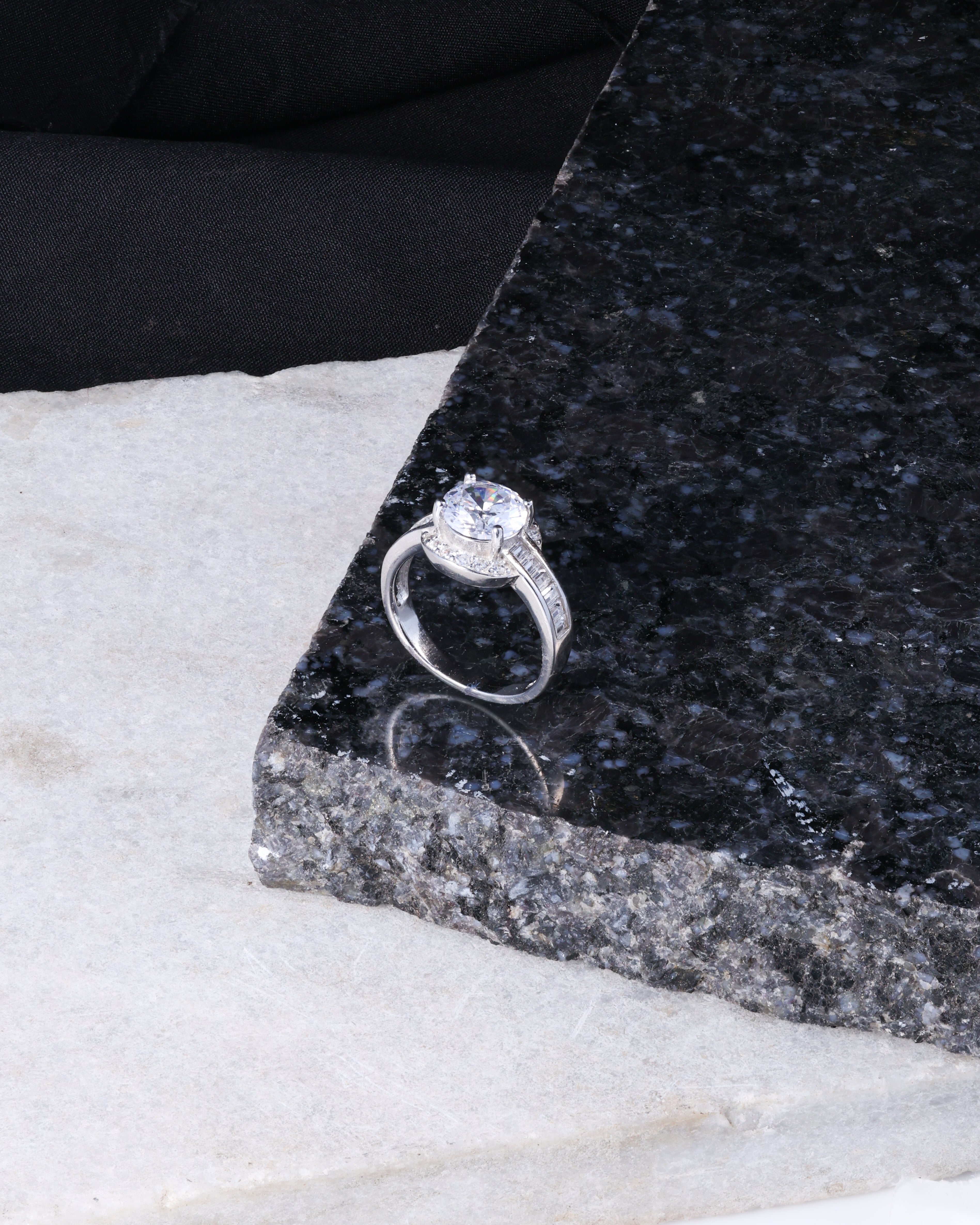 Elegant Halo Crystal Ring