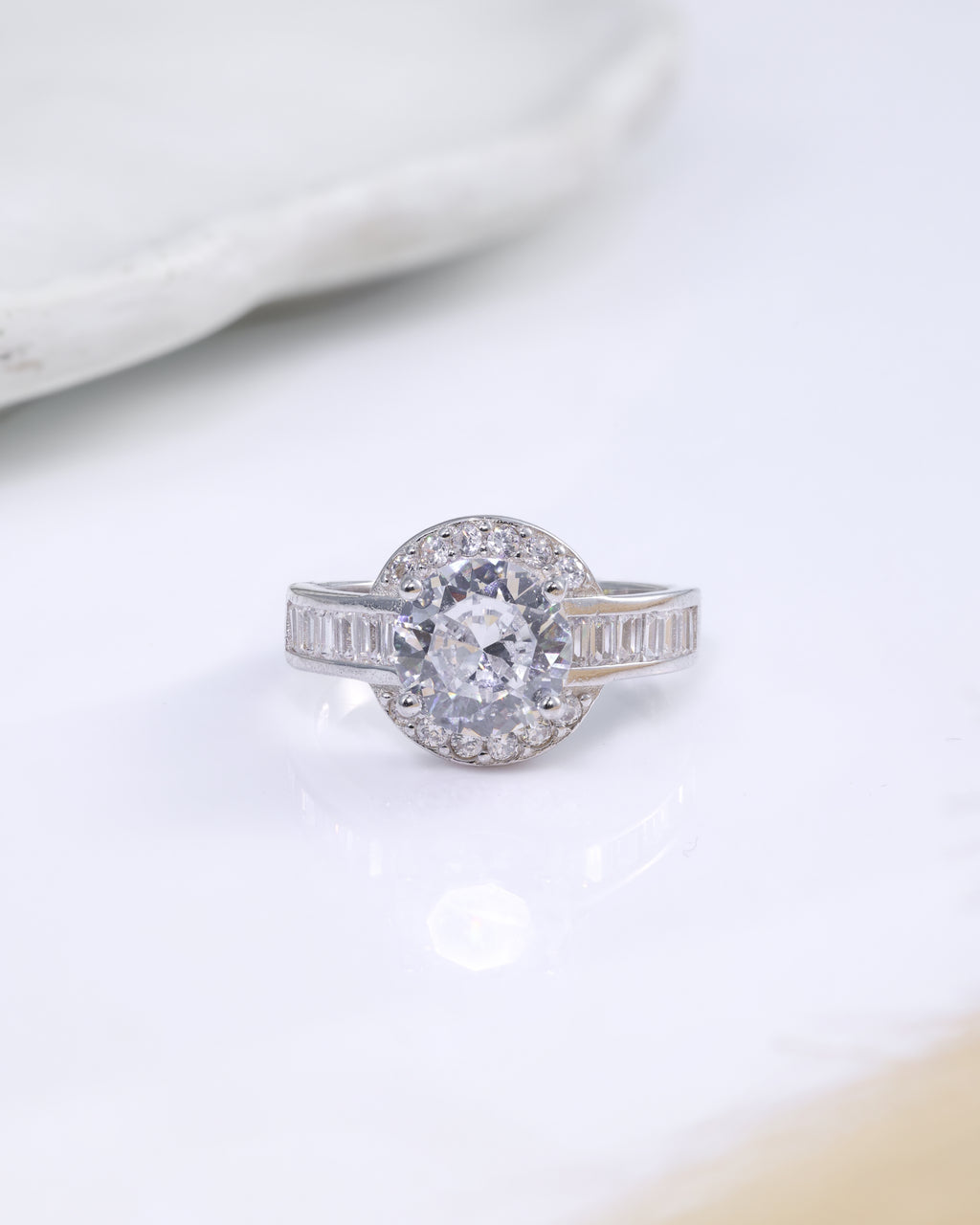 Elegant Halo Crystal Ring
