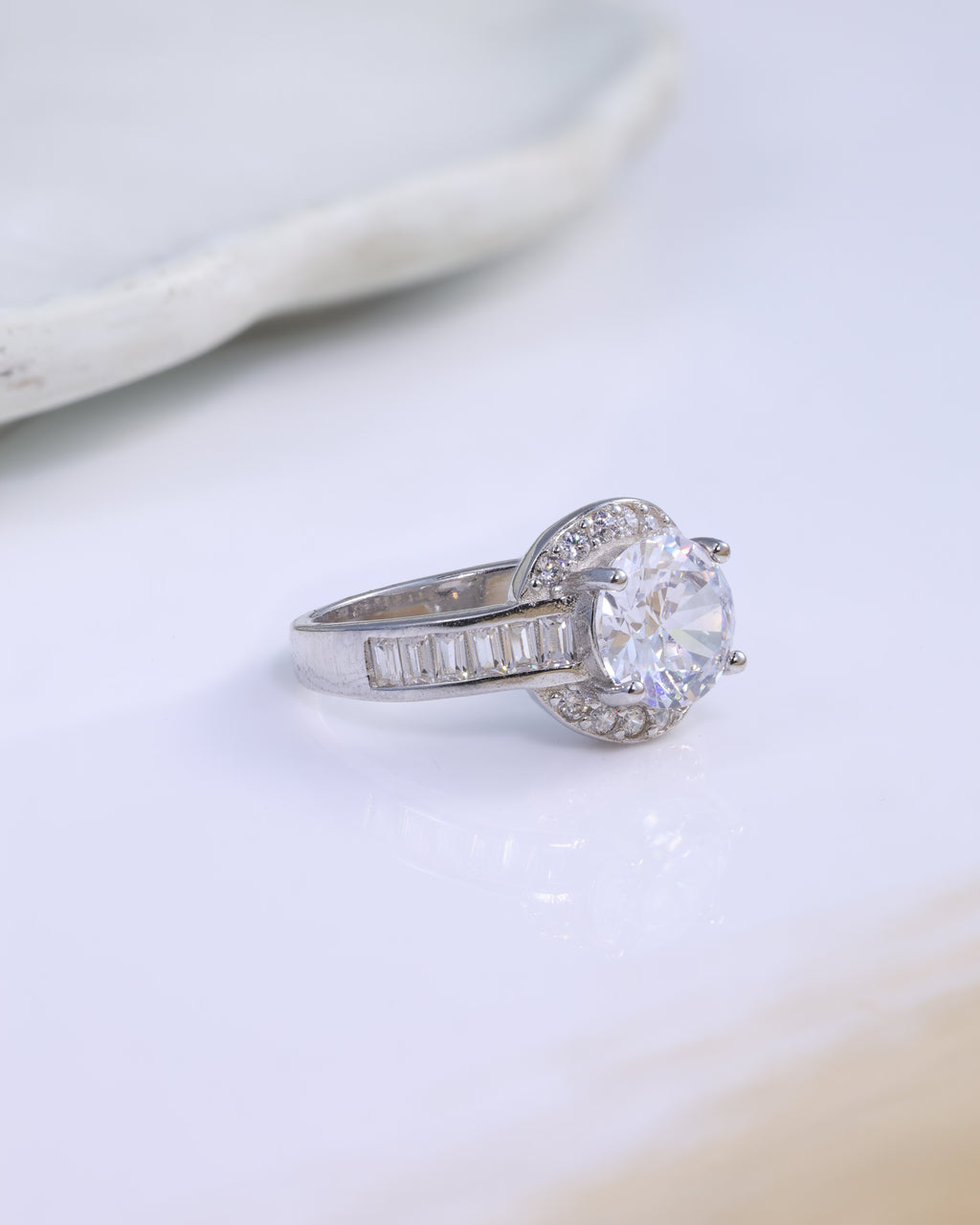 Elegant Halo Crystal Ring