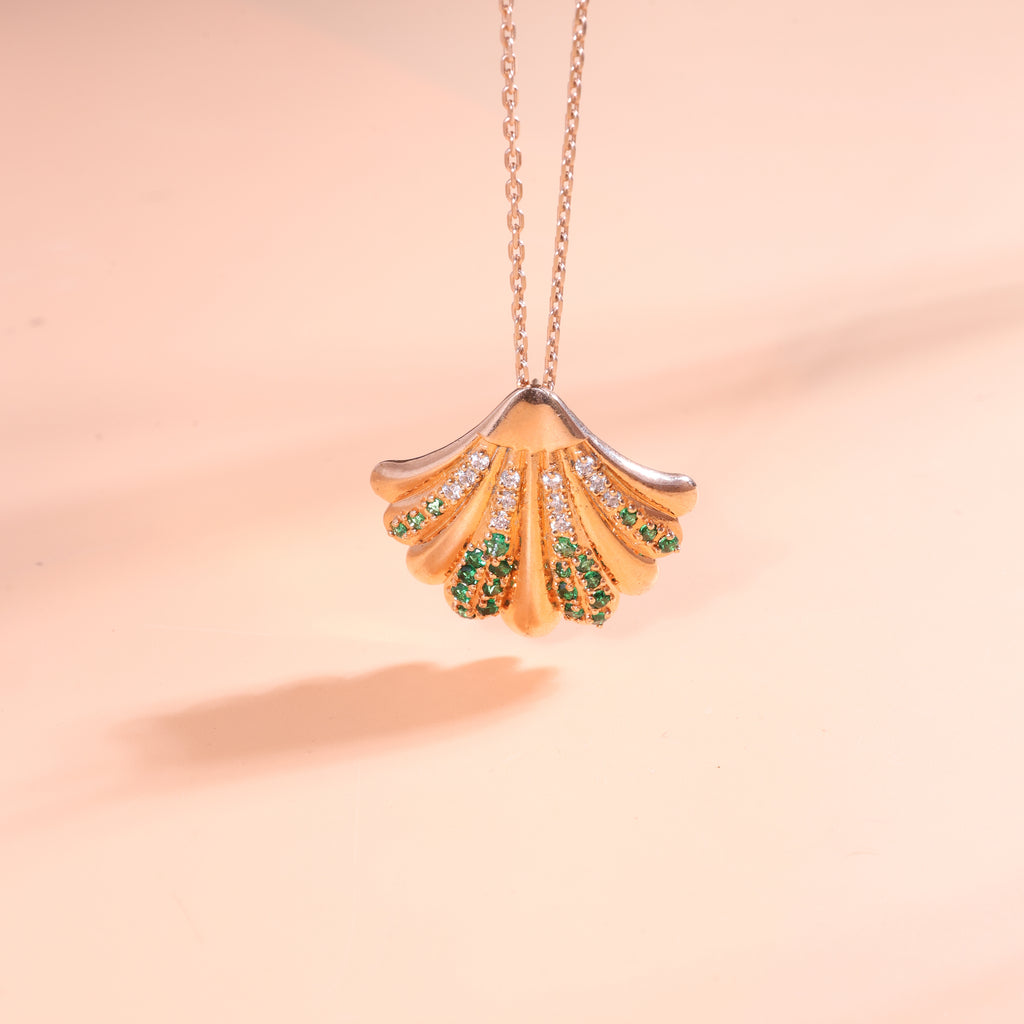 Elegant Green Crystal Shell Pendant