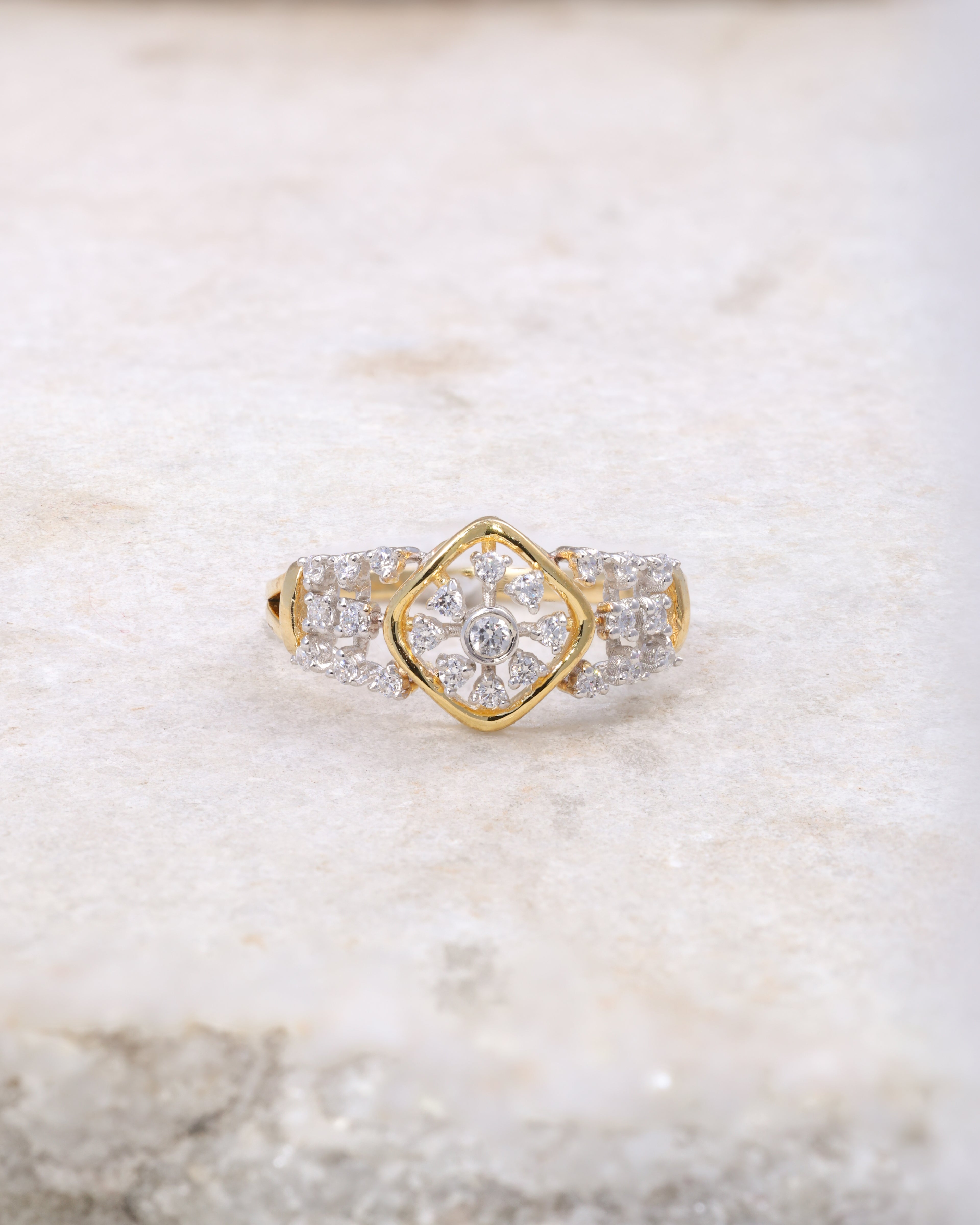 Floral Spark Gold-Plated Ring
