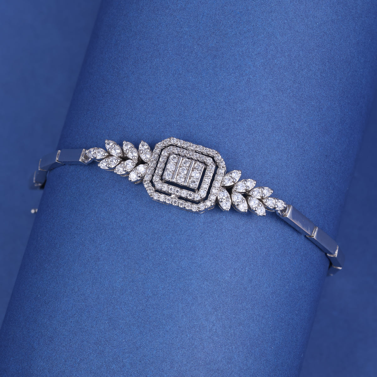 Elegant Geometric Crystal Bracelet