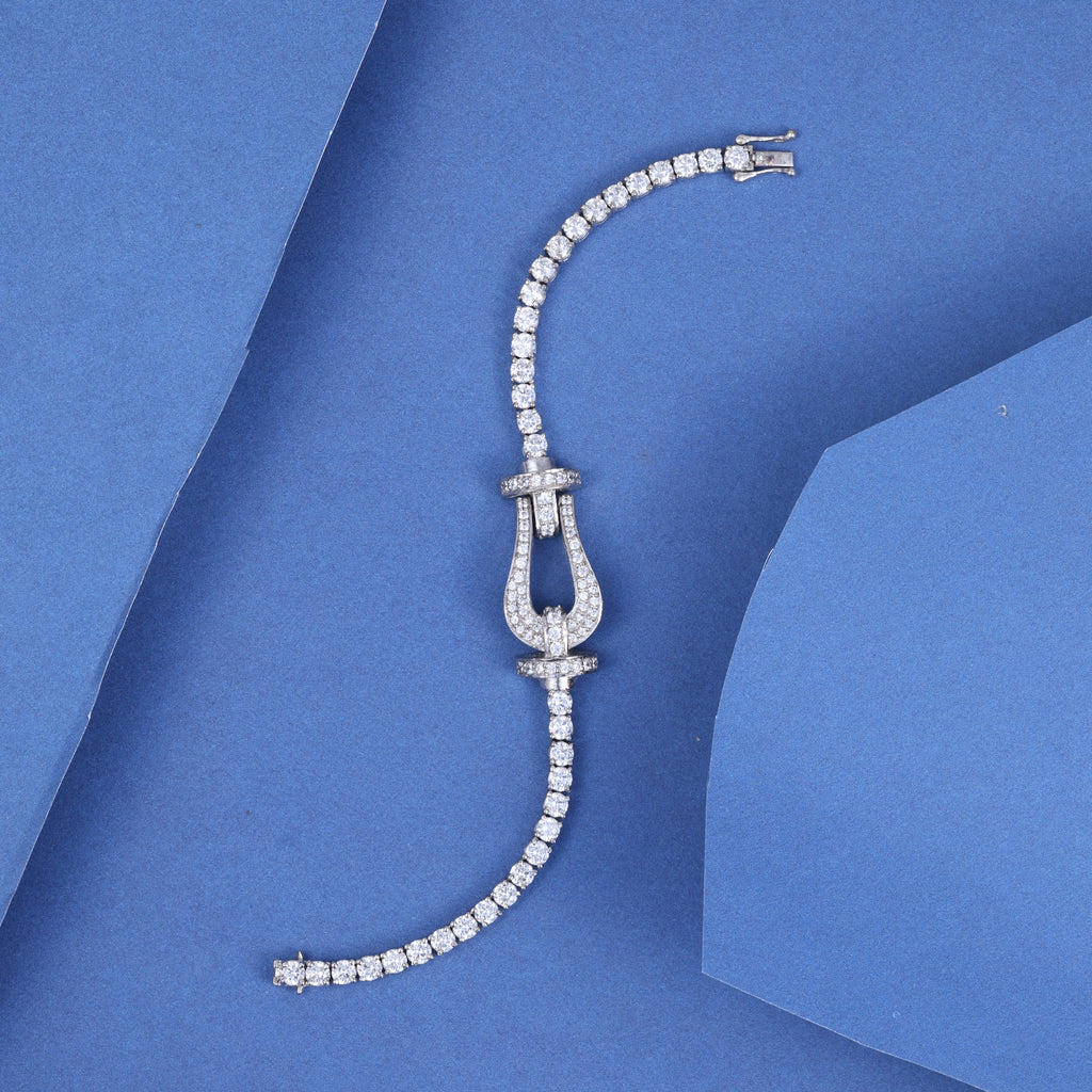 Elegant Crystal Link Bracelet