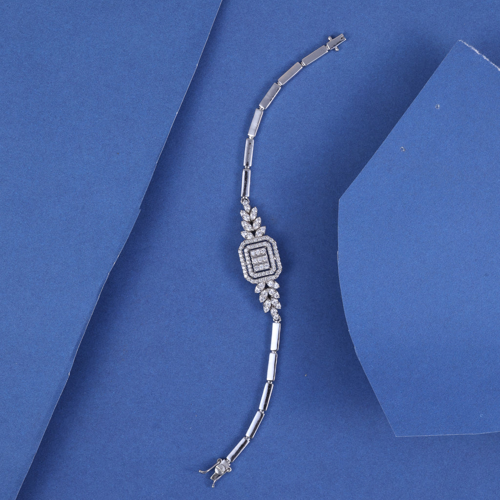 Elegant Geometric Crystal Bracelet