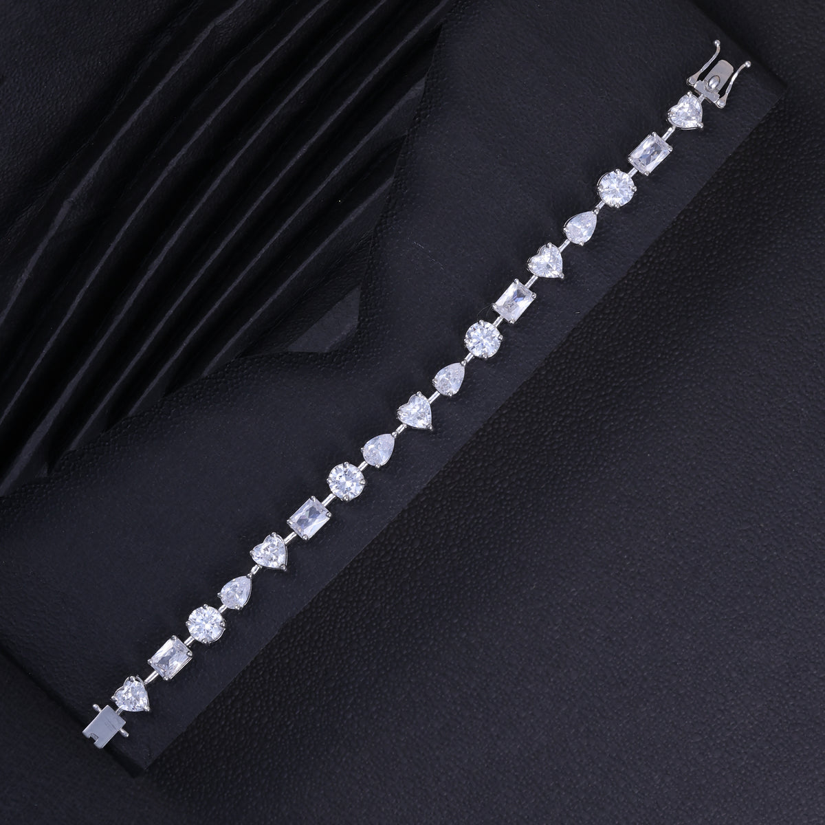 Elegant Mixed-Cut Crystal Bracelet