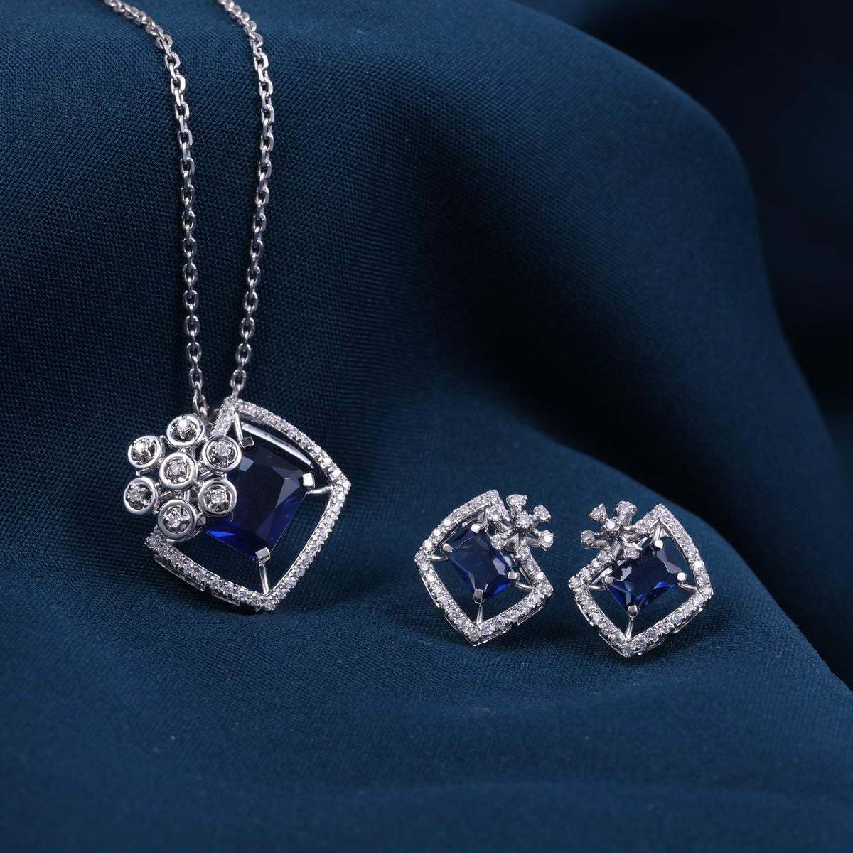Royal Blue Crystal Pendant Set