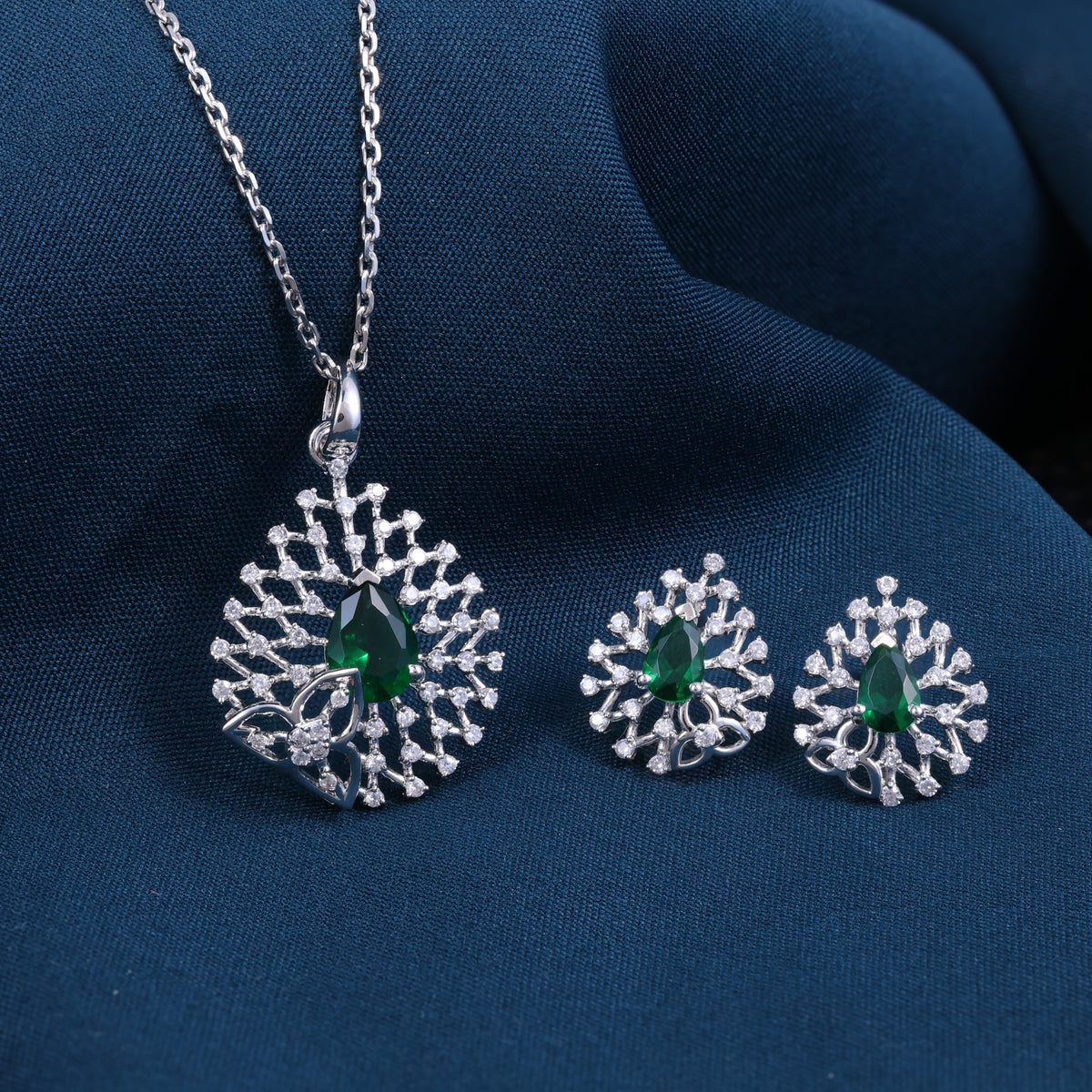 Emerald Green CZ Pendant Set